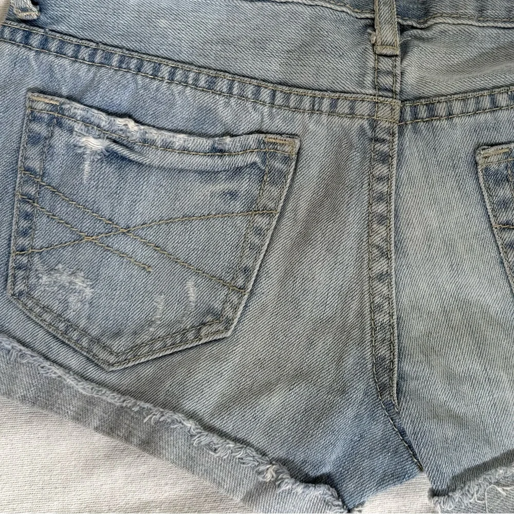 Aeropostale Blue Jean Shorts Distressed size 0 - Picture 9 of 10
